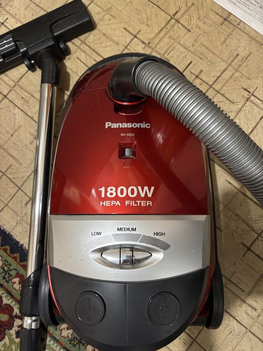 Пылесос Panasonic 1800 w