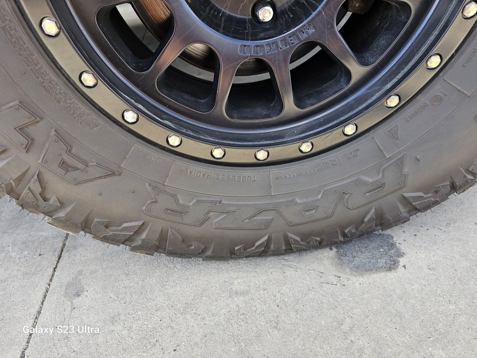 Джанти с гуми Dodge ram