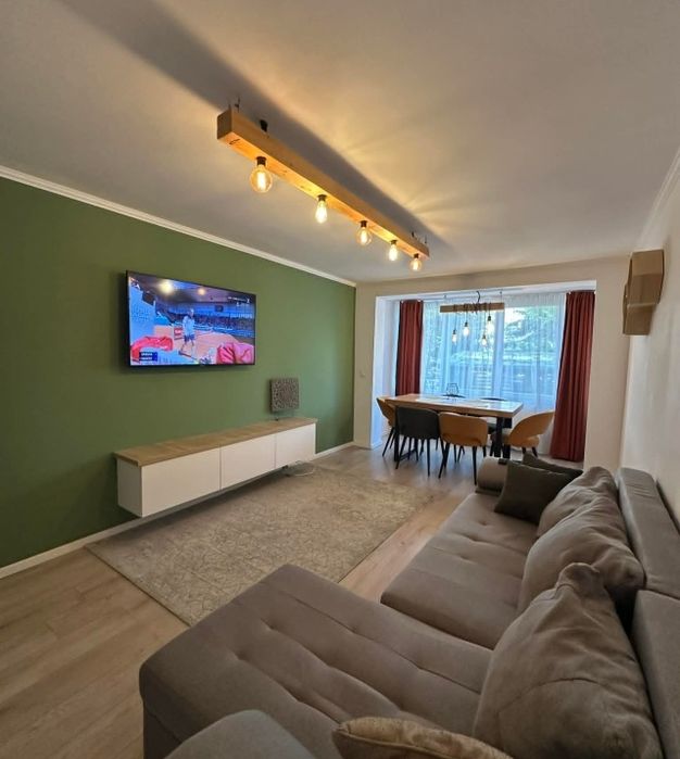 Închiriez apartament cu 2 camere in  zona semicentrală