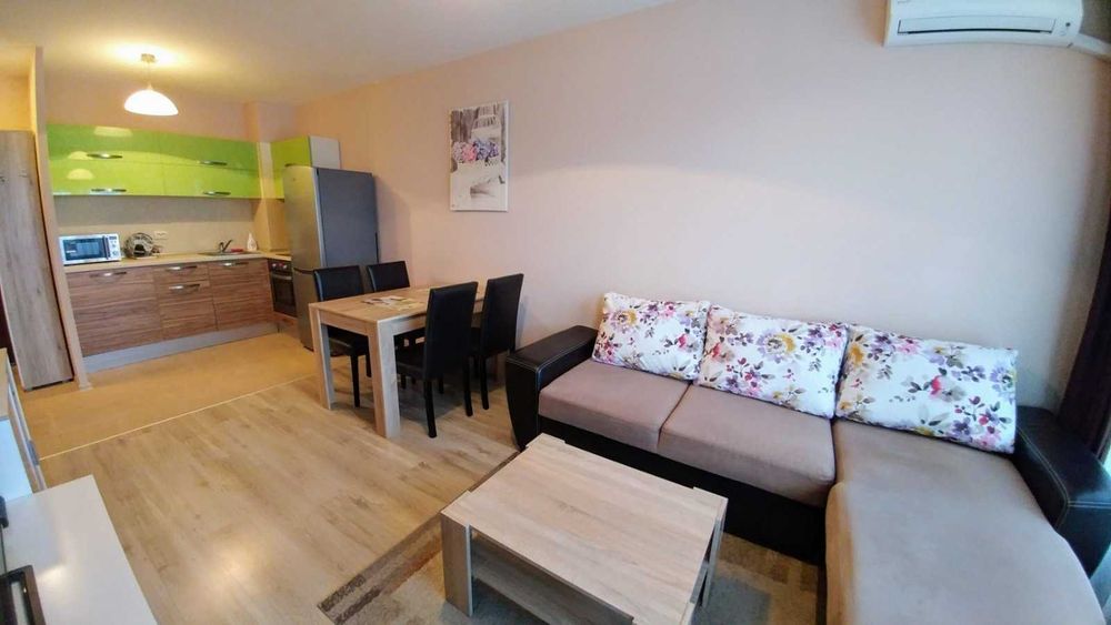 Дава се под наем Двустаен апартамент в Бургас, Сарафово - 60 кв.м за 612 € - Снимка #2