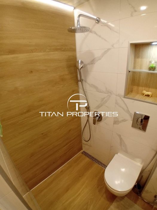 Продава се Тристаен апартамент в Бургас, Изгрев - 90 кв.м за 2356 €/кв.м - Снимка #8