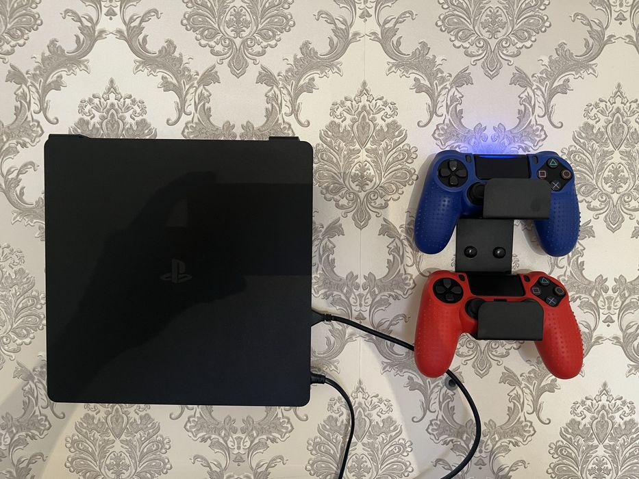 Playstation 4 slim 1 tb