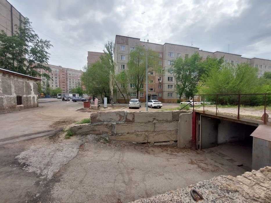Продам гараж Естая 136