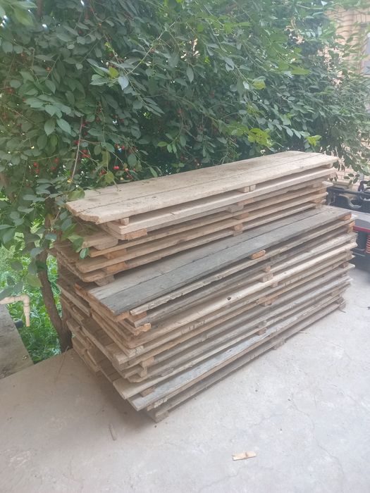 Lesa taxta b.u sotiladi