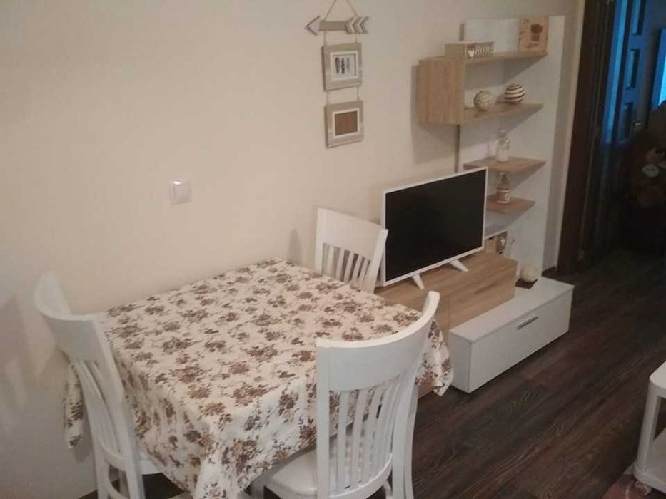 Продава се Тристаен апартамент в София, Полигона - 65 кв.м за 2447 €/кв.м - Снимка #3