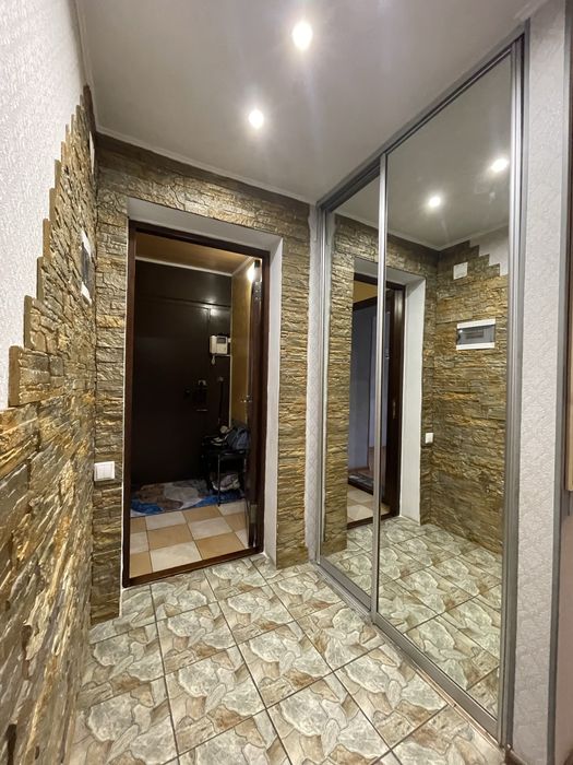 Продается 4х ком. квартира, р-н Стрелки