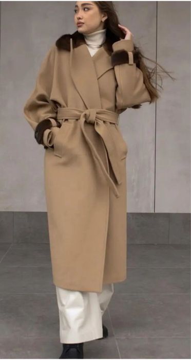 Пальто с норковым воротником