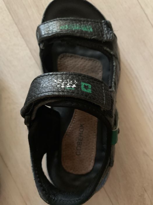 Продам сандали на мальчика