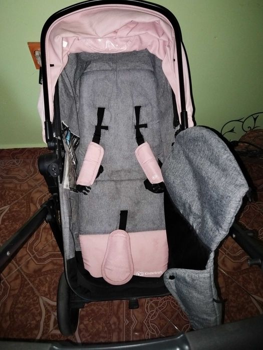 Бебешка количка kinderkraft