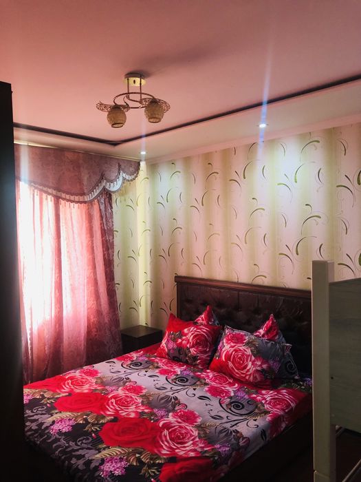 Продается  3 комнатная квартира. Кибрай. Центр.