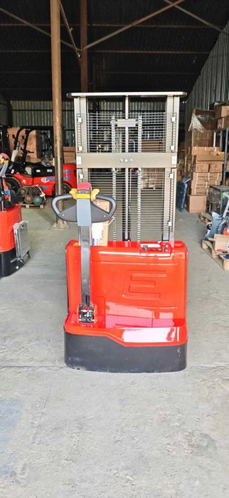 Штабелер электрический самоходный EP CDD1525, 1,5т/2,5м Li-ion