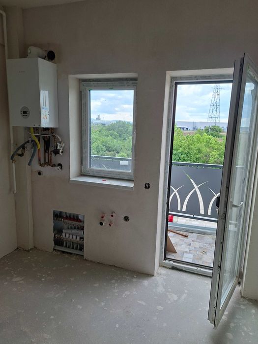 Vanzare apartament 4 camere 76mp bloc nou
