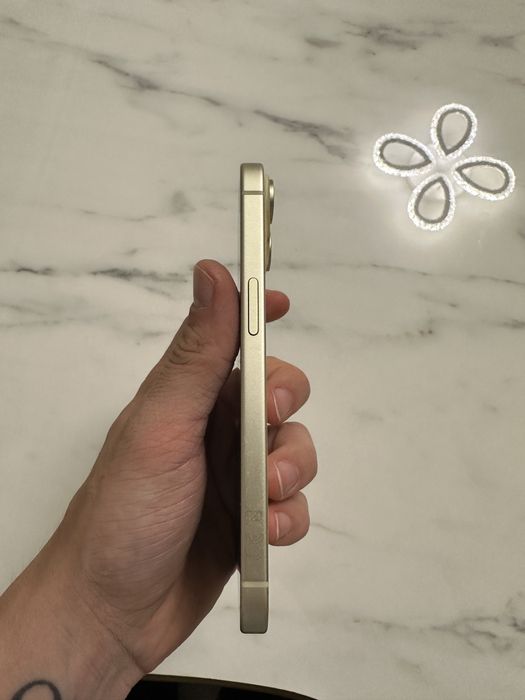 Iphone 15 Yellow Titanium 128gb