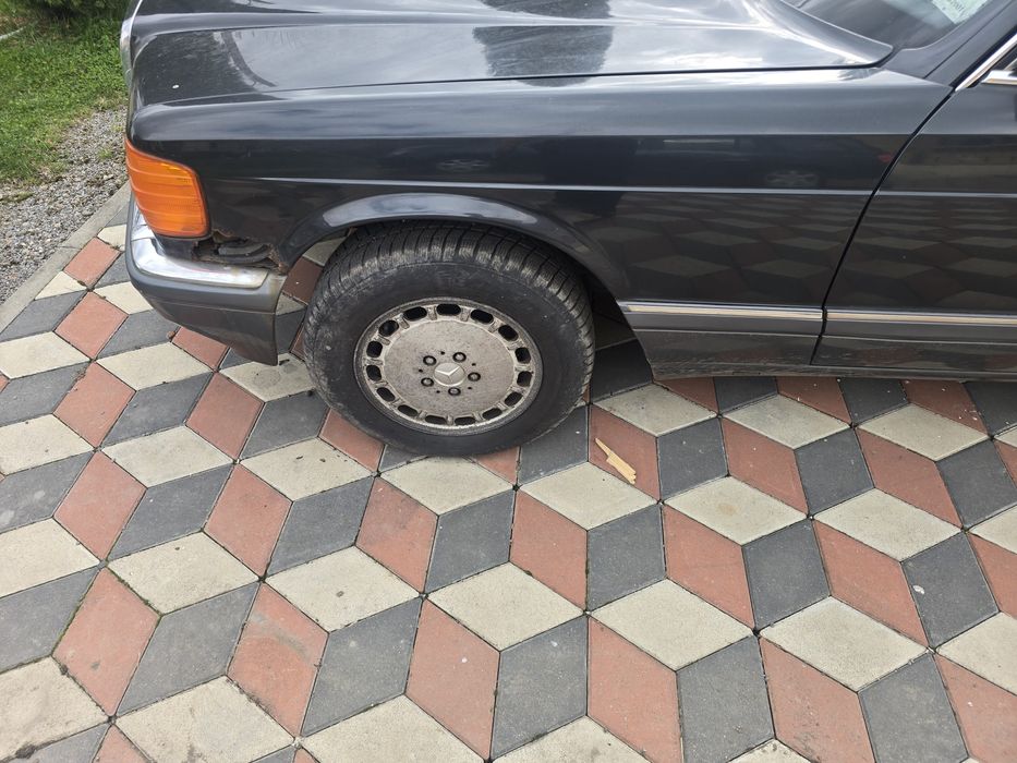 Mercedes w126  SE 300