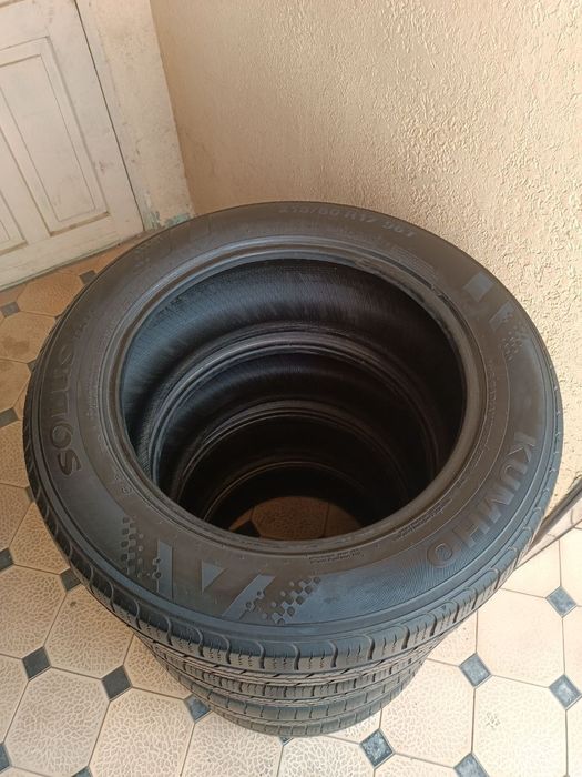 215 60 R17 KUMHO Balon Sotiladi holati yaxshi
