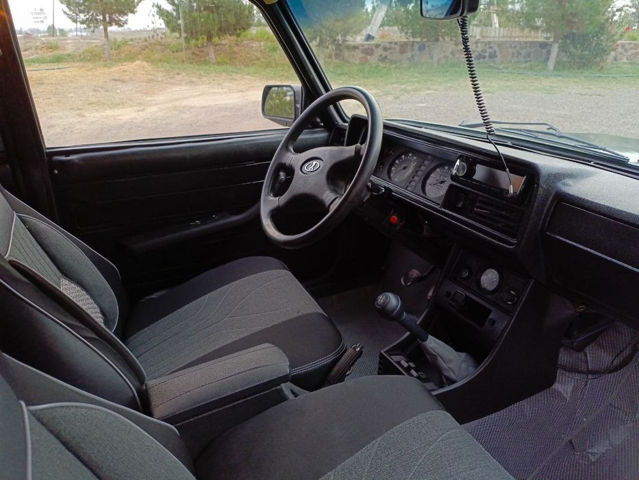 Xolati yaxshi minishga tayyor matorida ozgina ovozi bor ozgina rasxodi