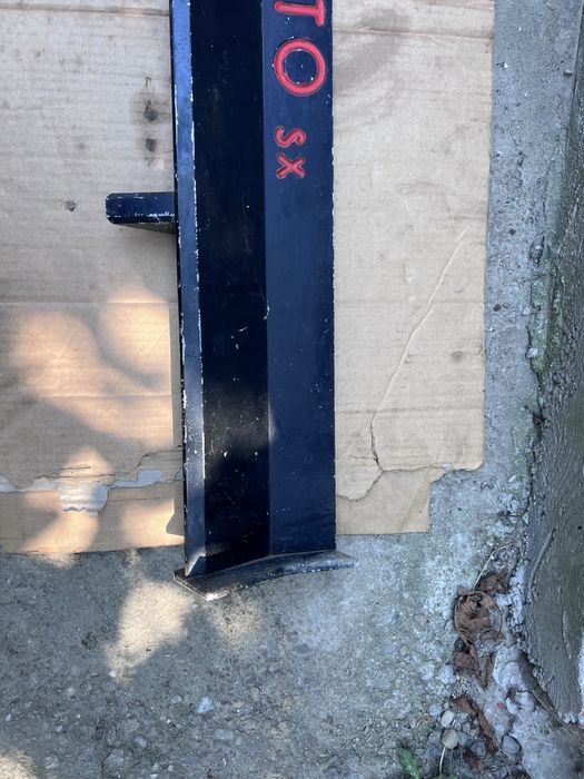 Vand eleron spate capota portbagaj fiat punto sx sau alte marci