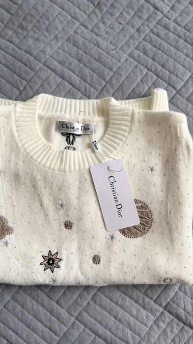 Продается кофта трикотажная