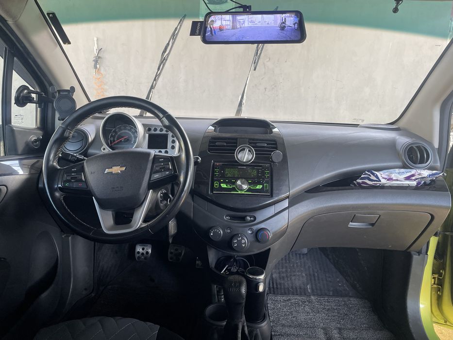 Продам chevrolet spark