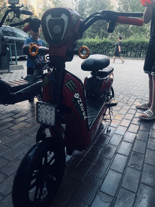 Продаю мопед  в идиальном состояние