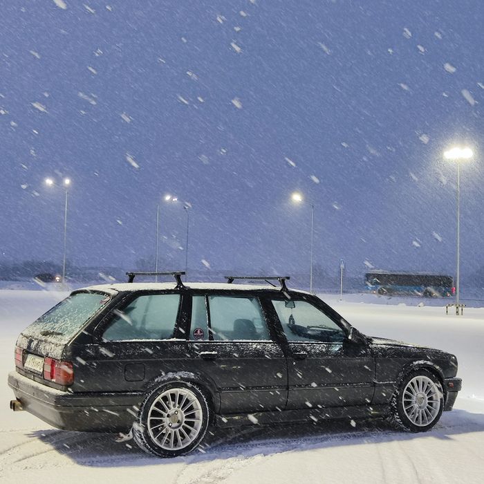 BMW e30 touring универсал