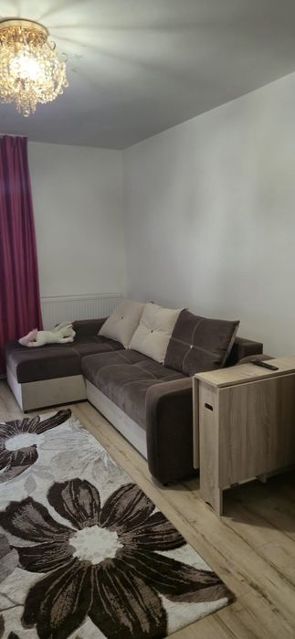 Închiriez apartament 1 Decembrie 1918