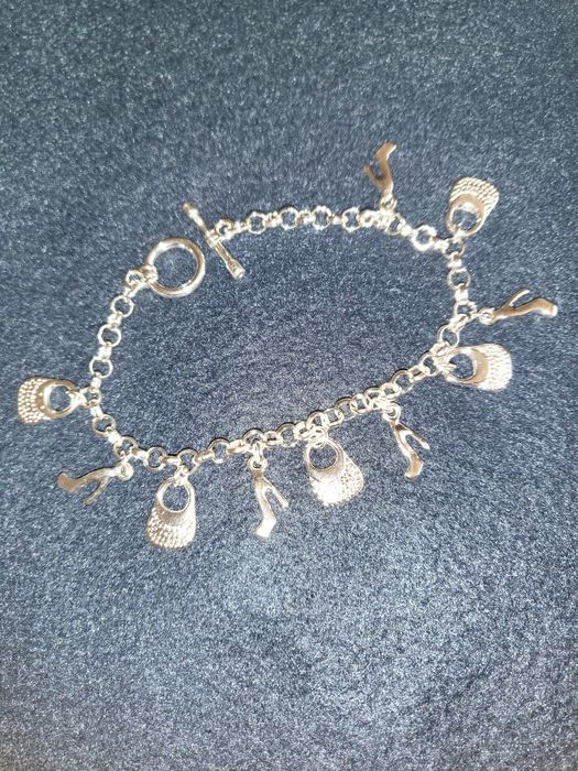 Сребристи бижута