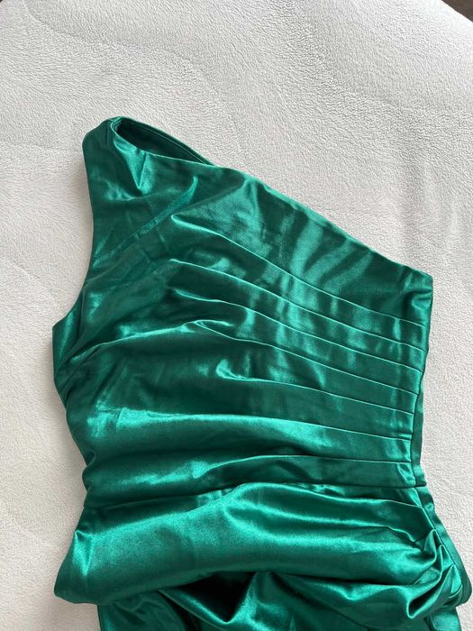 официална зелена рокля