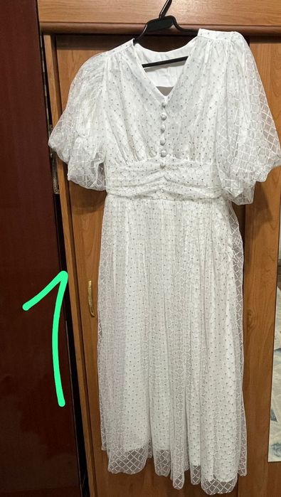 Разные платья в описании все написано