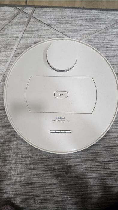 Роботпылесос в идеальном состоянии.