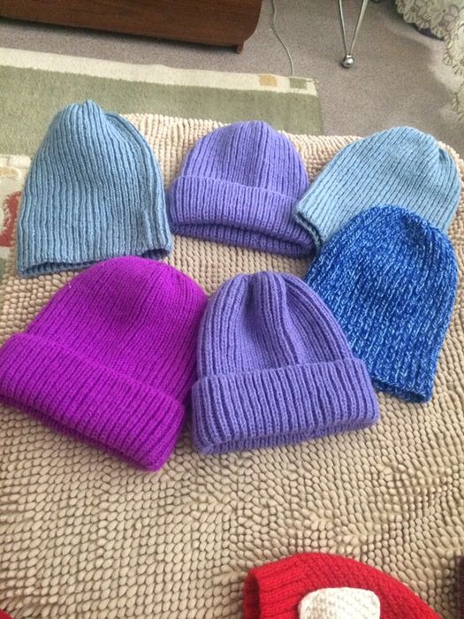 Вязанные шапочки
