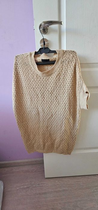 Дамски блузи и пуловери