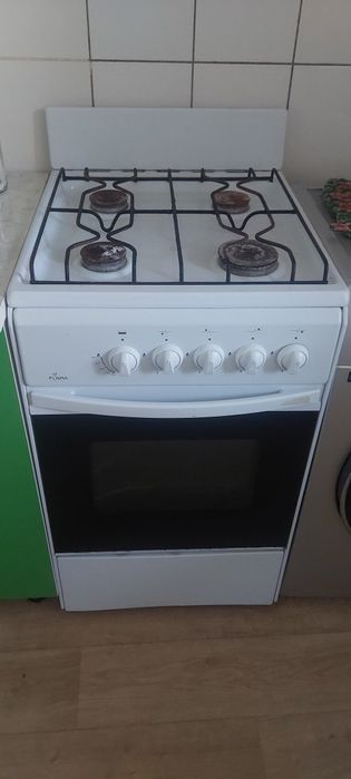 Продам Газовую  плиту