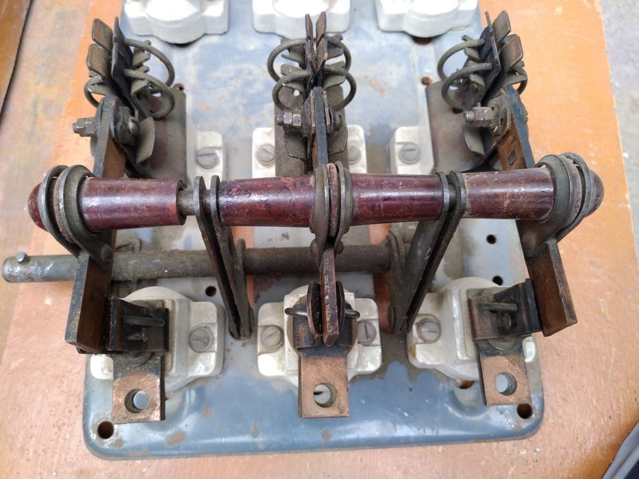 Рубильник советский