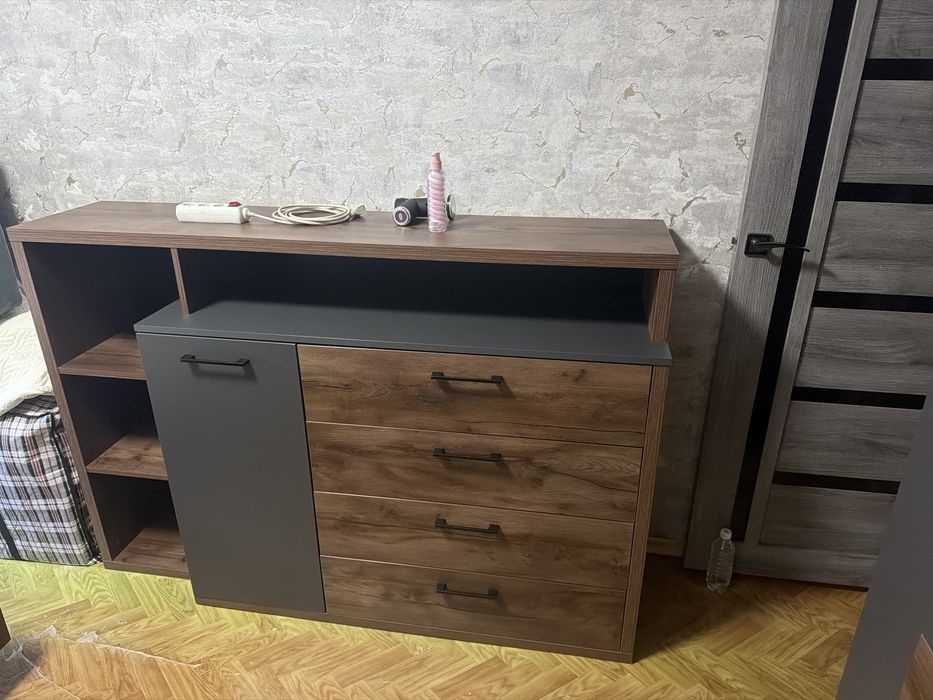 Продам спальный гарнитур