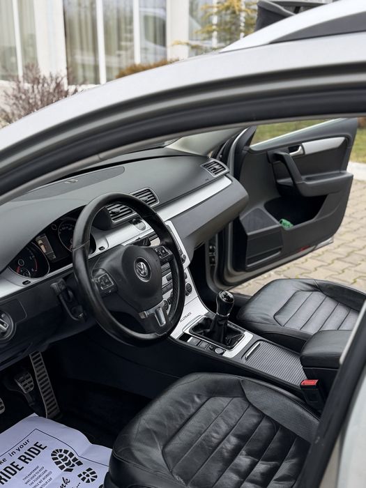 Volkswagen Passat B7 Alltrack 2.0 TDI 170cp Euro 5 Pano/Distronic/Led