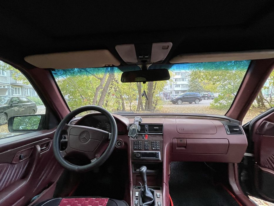 Mercedes Benz W202 C220
