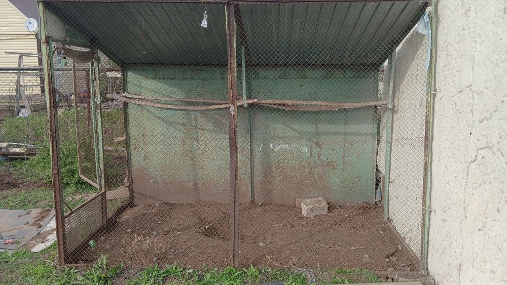 Продаётся вольер!