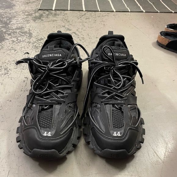 Balenciaga track 44 номер