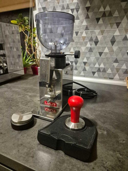 Espressor clasic Lelit Anna PL41TEM & Rasnita de cafea Lelit PL043MMI