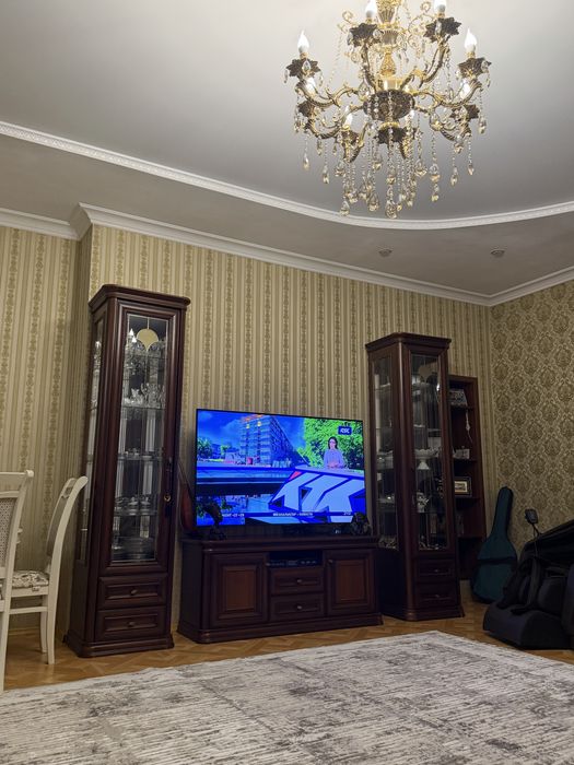 Продам стенку (из наст дерева)