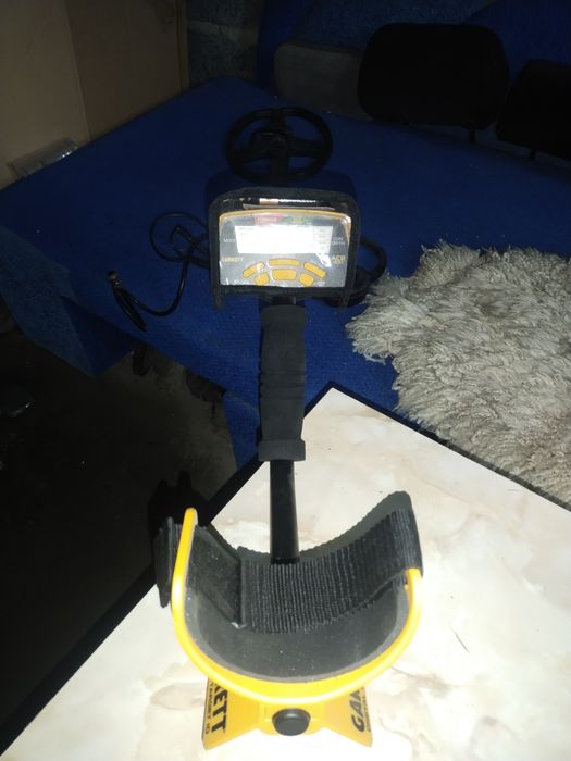 Продам металлоискатель Гаррет 400ai