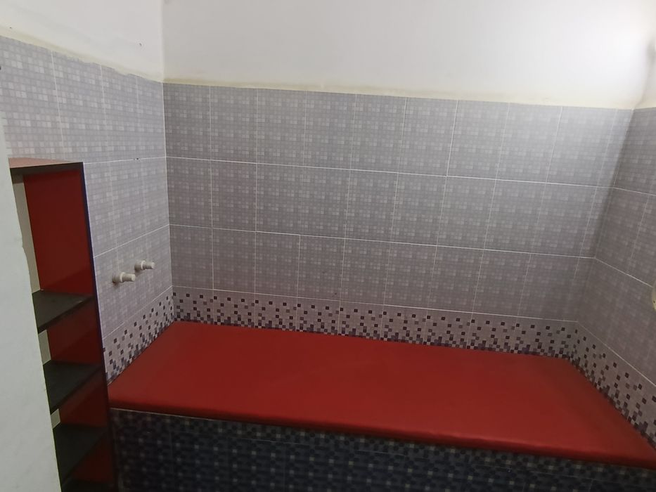 Гузаллик салони ва эркаклар сартарошхонаси сотилади