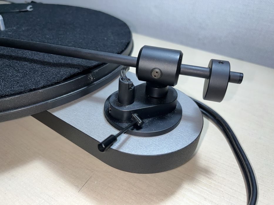 Виниловый проигрыватель Pro-Ject