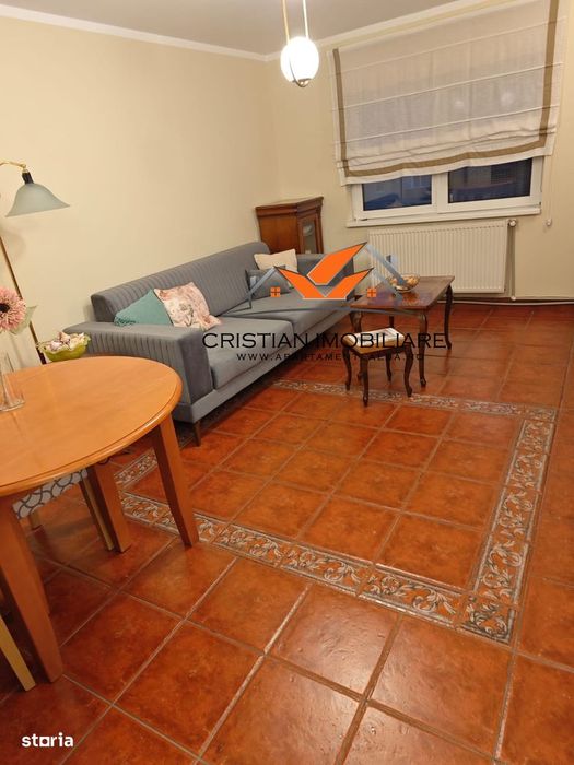 Apartament 3 camere decomandat, etaj 3, 2 bai, zona Tolstoi!
