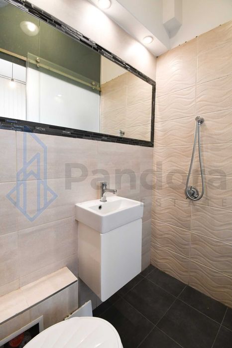 Дава се под наем Тристаен апартамент в София, Банишора - 105 кв.м за 597.21 € - Снимка #12