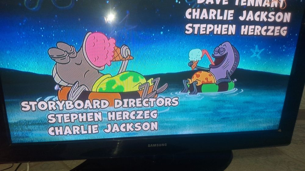 Самсунг хорошеем Состояние диогонал 110см экраны бары четка көрсетеді