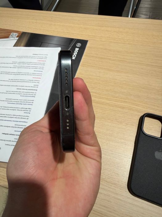 Iphone 15 pro Black