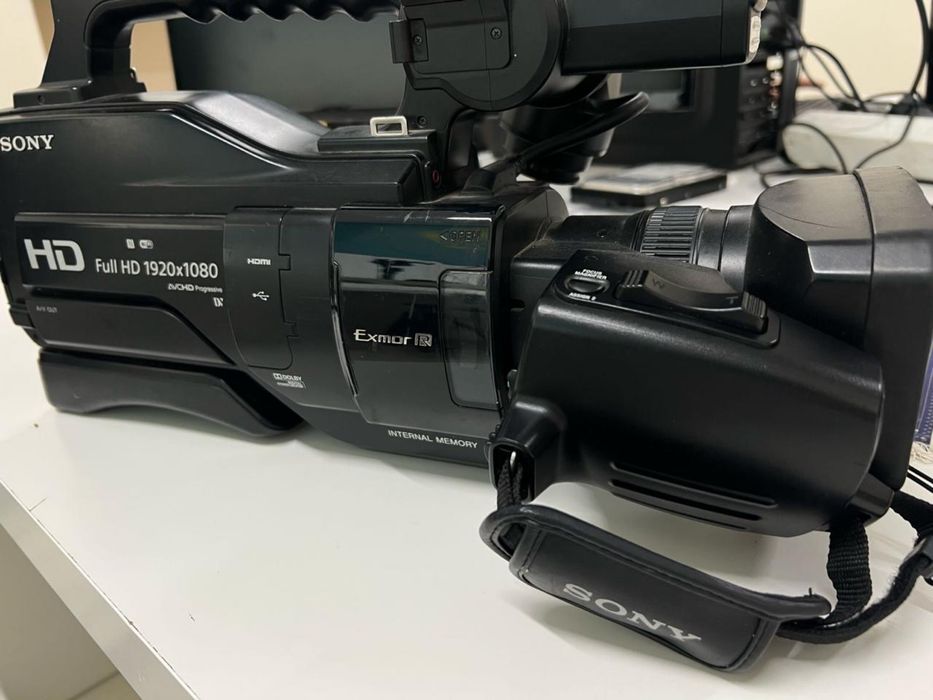 Камера Sony MC2500
