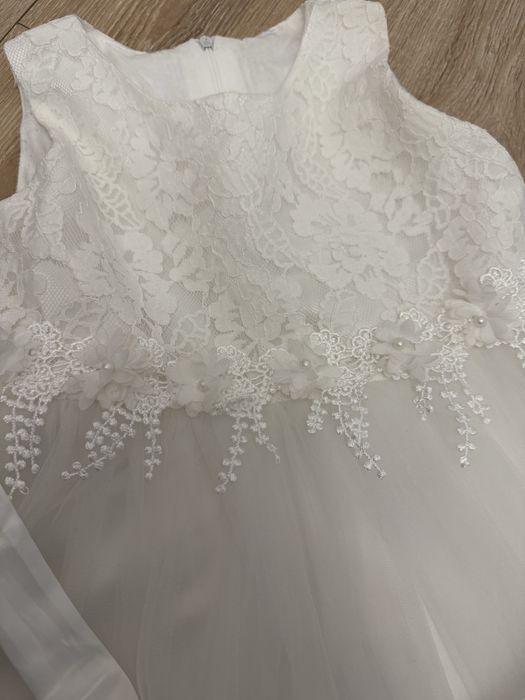 Продам платье для девочки